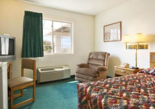 Westwood Inn & Suites - Kimball Экстерьер фото