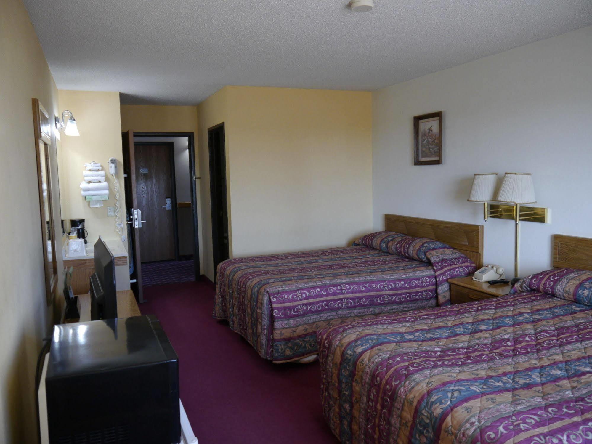 Westwood Inn & Suites - Kimball Экстерьер фото
